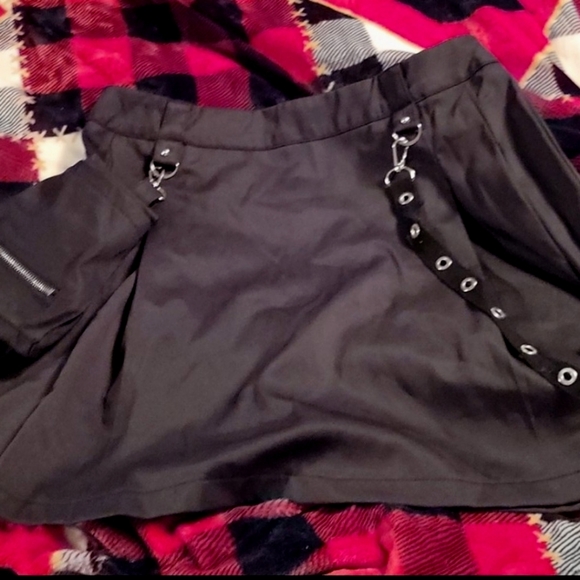 Goth Mini Skirt Kawaii Aesthetic - Picture 5 of 11
